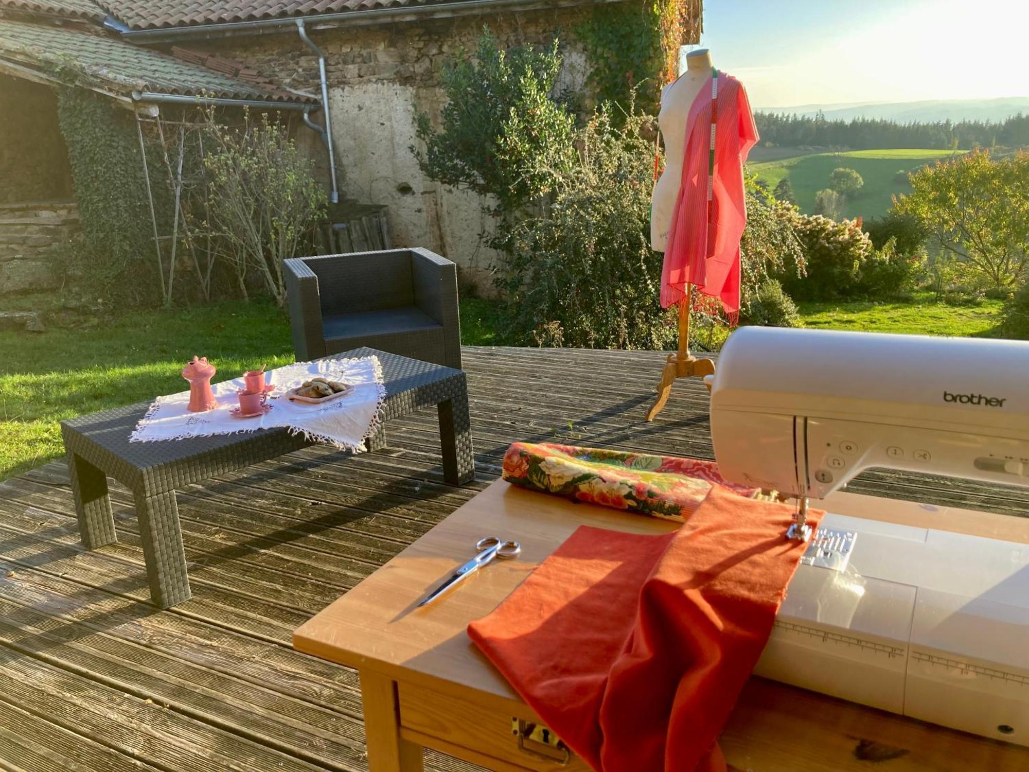 Eco-Gite Cottage Panoramique, Terrasses, Baby Foot, 150 M2 Renove Et Agrandi En 2024, Activites Proposees Champagnac-le-Vieux Exterior foto